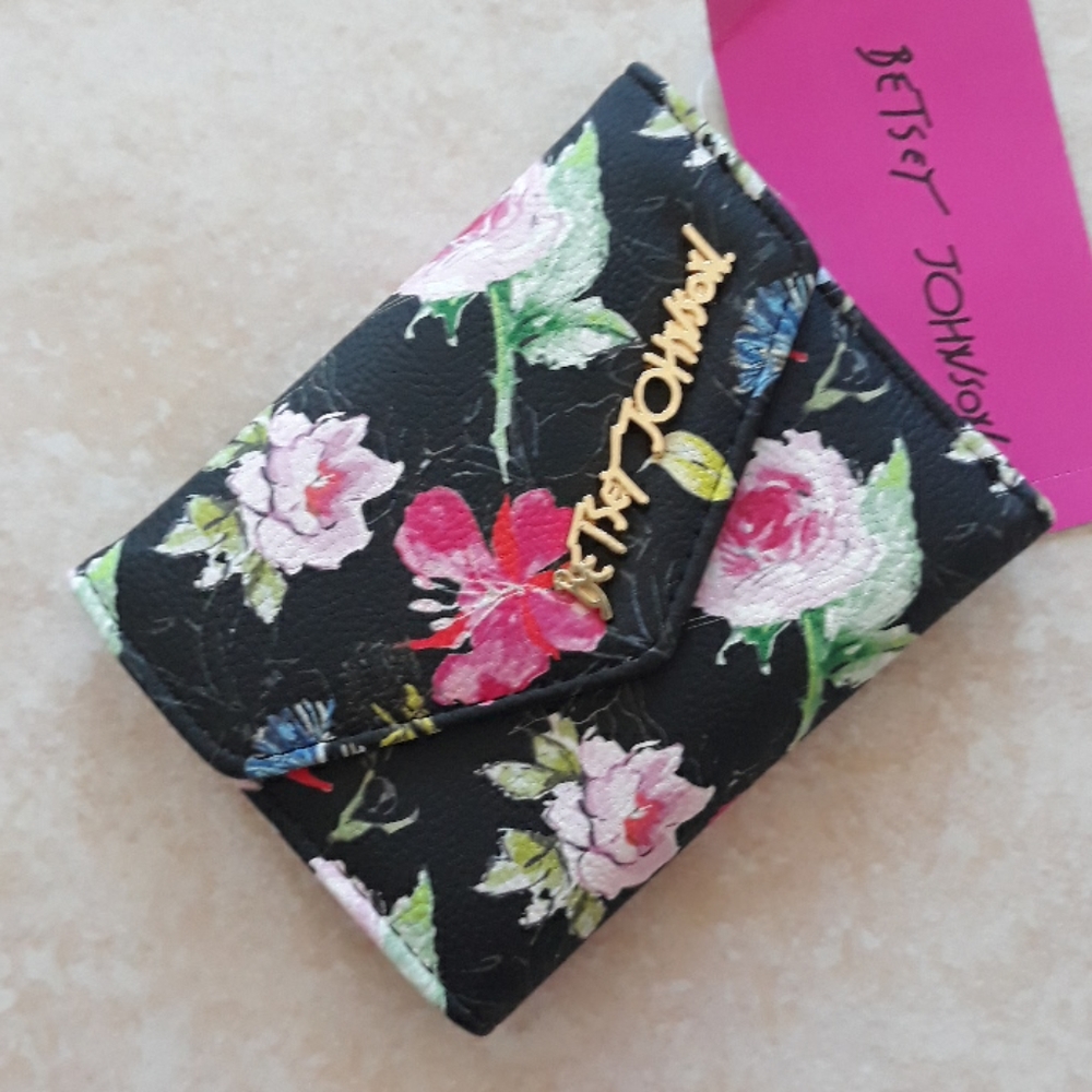 3x*Host Pick*Betsey Johnson adorable wallet - Picture 3 of 16